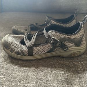Chaco Outcross Evo Mary Jane Water Shoes Black & Gray